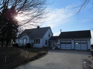 2435 Bliley Rd, Erie, PA 16510