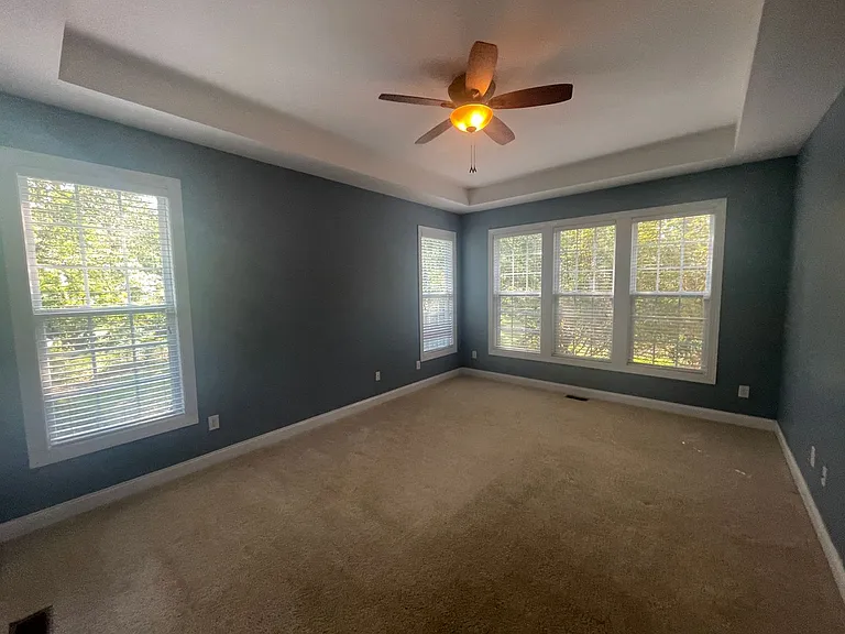 106 Ravenswood Rd — Photo 9