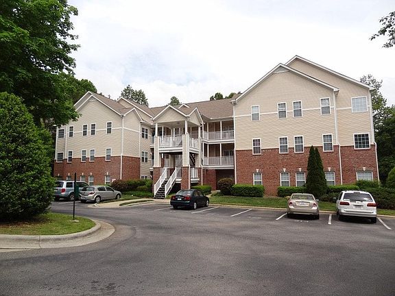 Condos at desirable Chesapeake Pointe