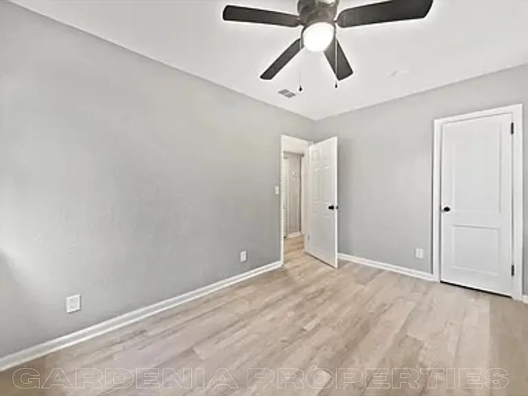 3336 Myra St — Photo 13