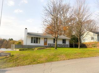 4247 Huntington Ave NE, Grand Rapids, MI 49525