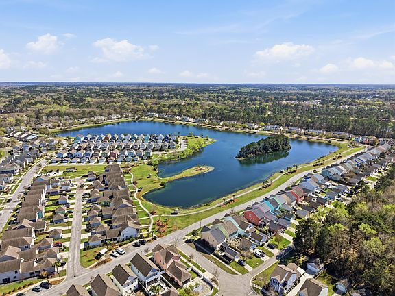 4th image of 1663 Valley Oak Rd