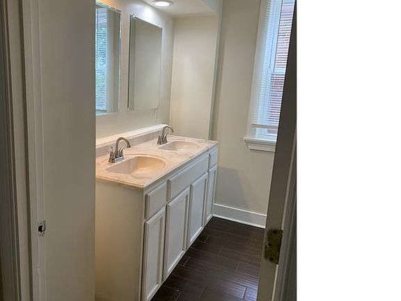 4th image of 3012 2nd Ave #2B
