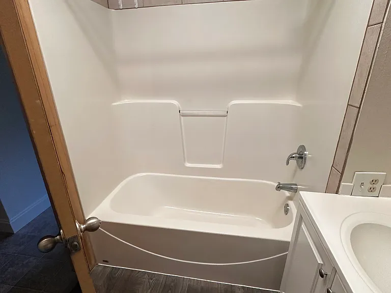 215 SW Cedar Ave #225 — Photo 4