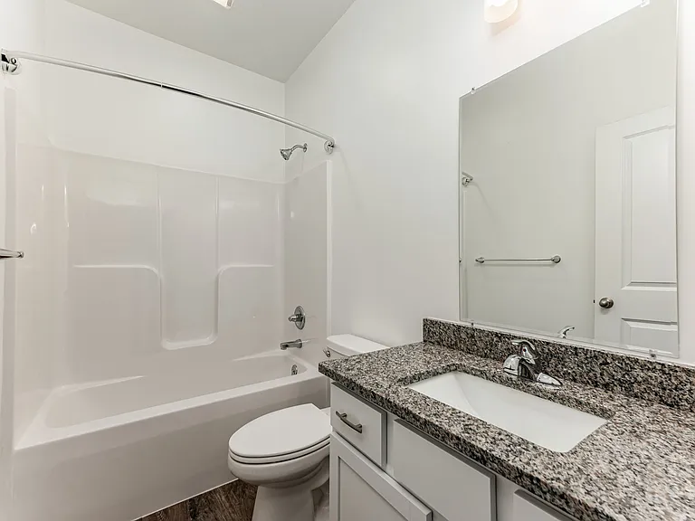 1603 W Gemstone St — Photo 17