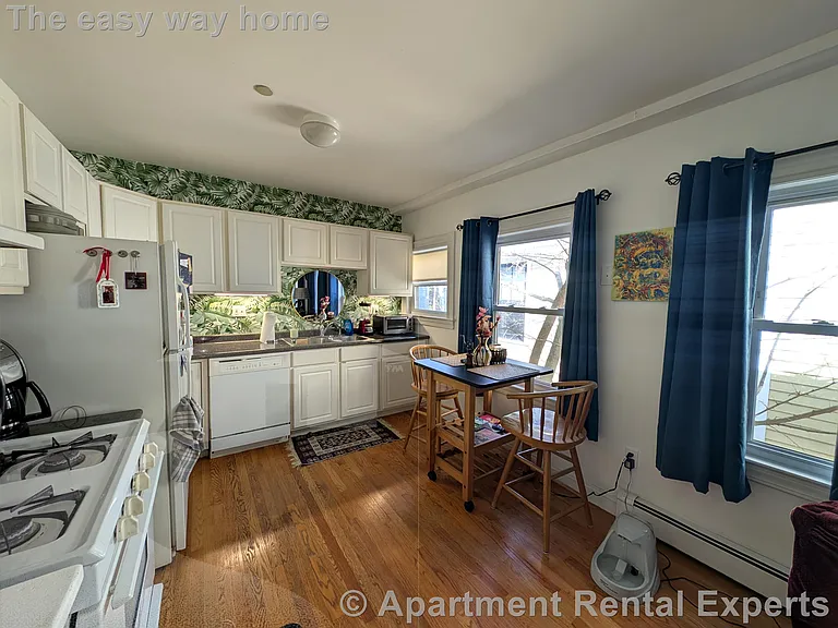 36 Roberts Rd #2 — Photo 3
