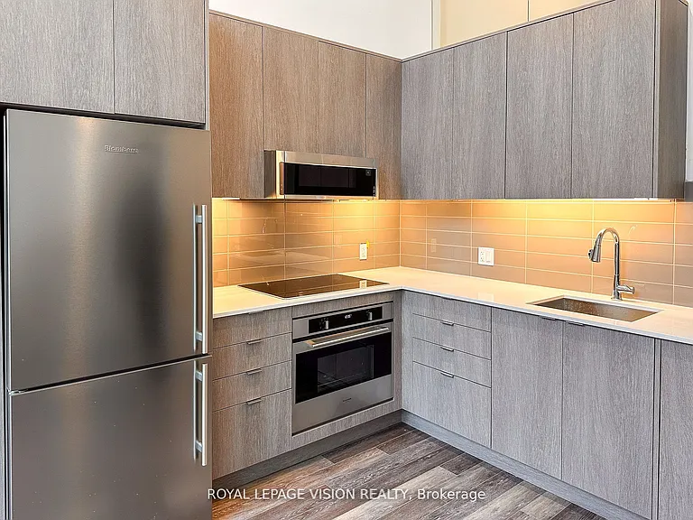 250 Lawrence Ave W #105 — Photo 10