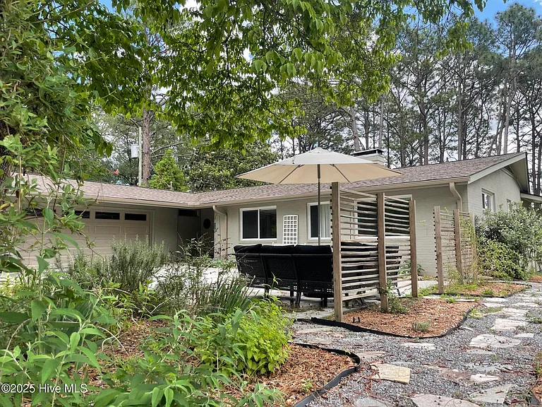 164 Pine Lake Dr — Photo 2