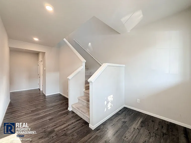 18746 107th Avenue Ct E — Photo 10