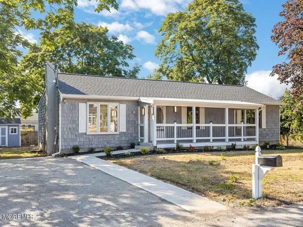 516 Cable Avenue, Beachwood, NJ 08722