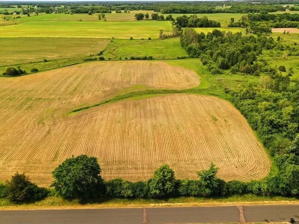 13788 347th St, Lindstrom, MN 55045