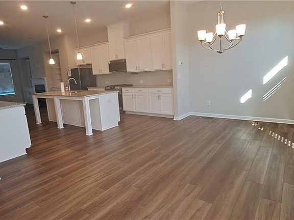 2nd image of 3249 Herald Dr