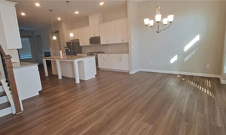 3249 Herald Dr — Photo 2