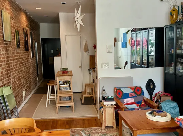 402 7th Avenue image 2 of 4