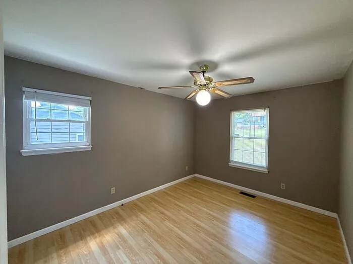 701 Echo Cove Ln — Photo 9
