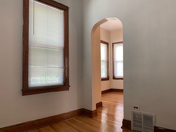 2nd image of 1728 N Keeler Ave