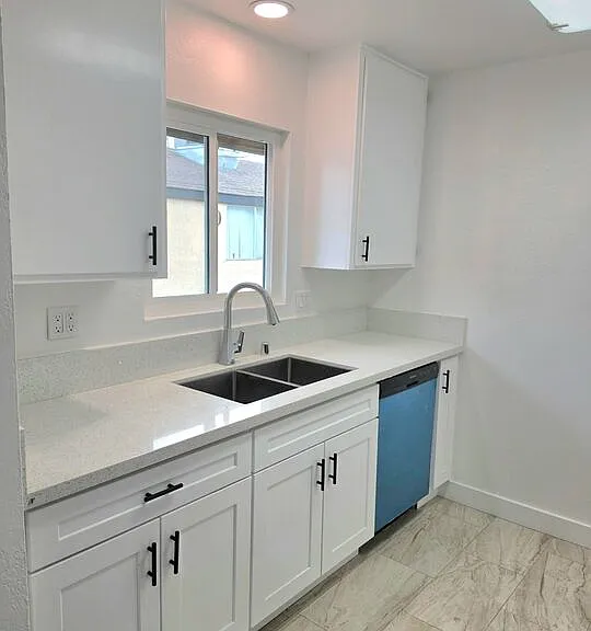 165 N Hamilton Ave #3 — Photo 4