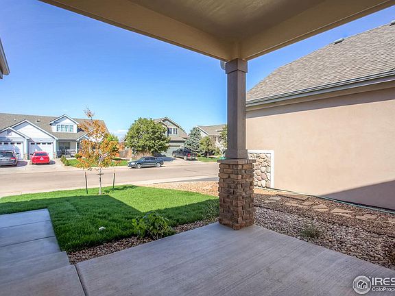 3rd image of 756 Prairie Dr