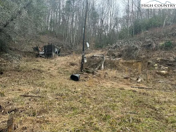 754 N Flatwoods Road, Creston, NC 28615