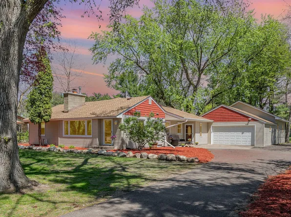 4596 Otter Lake Rd, White Bear Lake, MN 55110