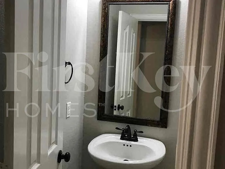 612 Celeste Ln — Photo 26