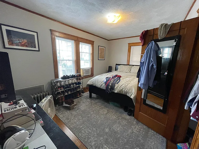 79 Governor Winthrop Rd #2B — Photo 9