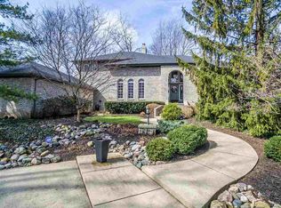 2016 Sycamore Hills Dr, Fort Wayne, IN 46814