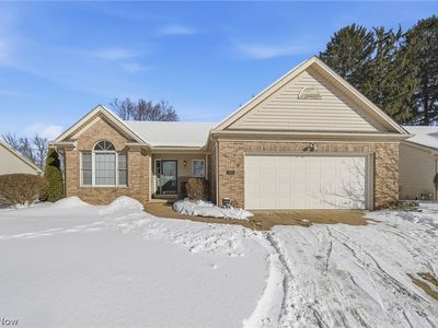 300 Fredricksburg Ct NE, North Canton, OH, 44720