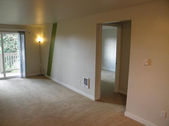5th image of 14210 NE 181st Pl APT M204