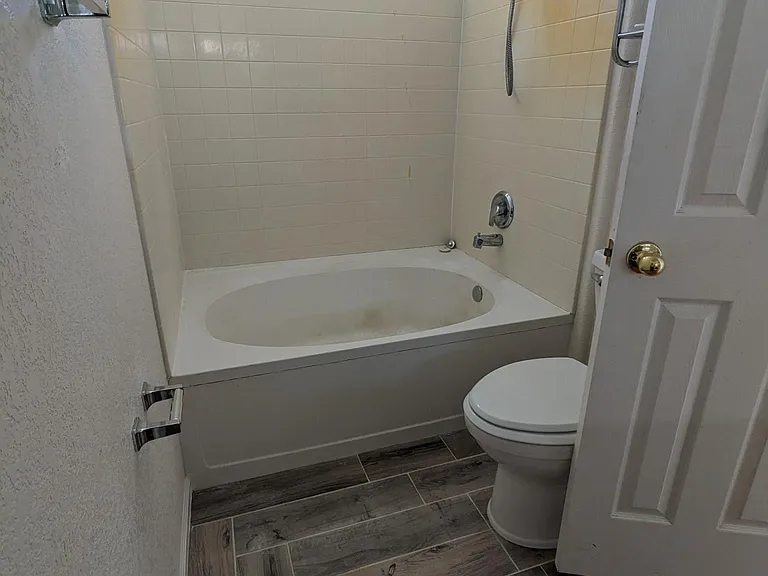 4447 Lyndenwood Point — Photo 27
