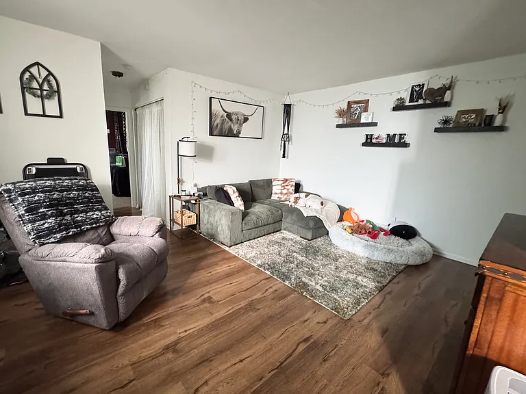 130 N 2nd St #BB — Photo 4