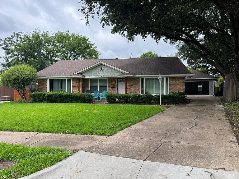 9619 Liptonshire Dr — Photo 1