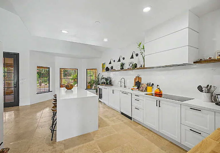 3521 E Cherokee St — Photo 4