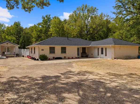128 County Road 2110, Pittsburg, TX 75686