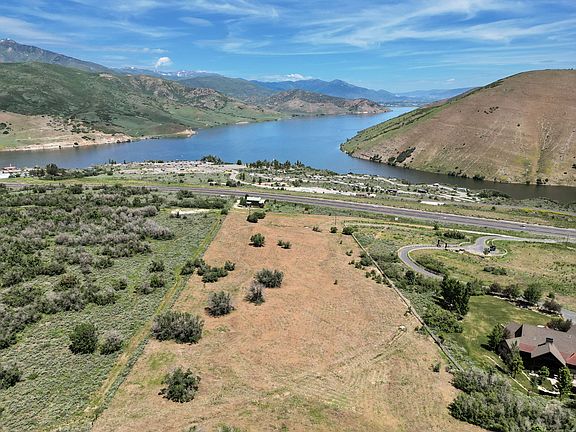3rd image of 8120 S Lakeside Cir