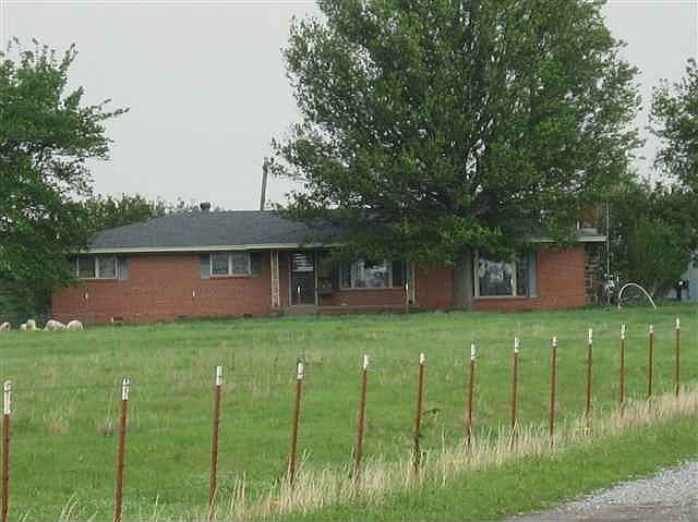 1st image of 931 W Highway 7