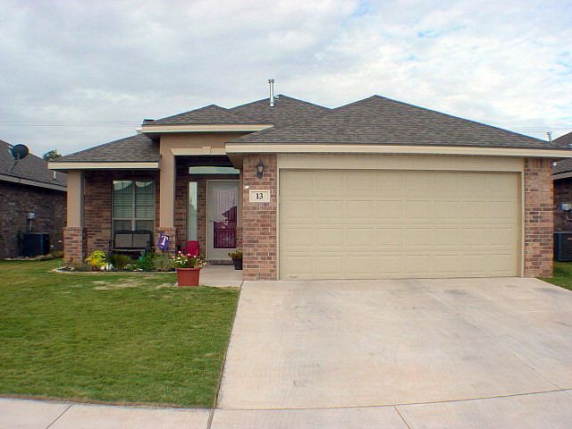 1st image of 13 Willow Dr