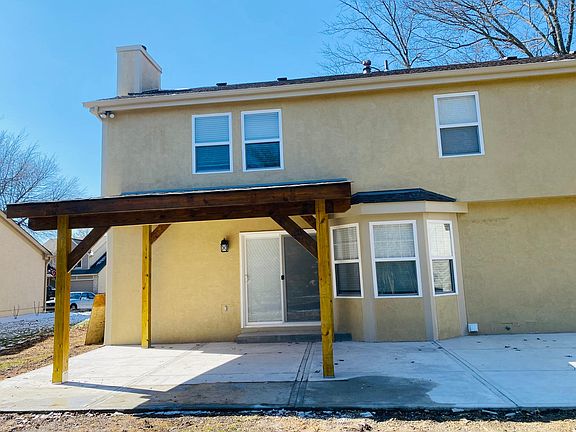 5th image of 266 Muladore Dr