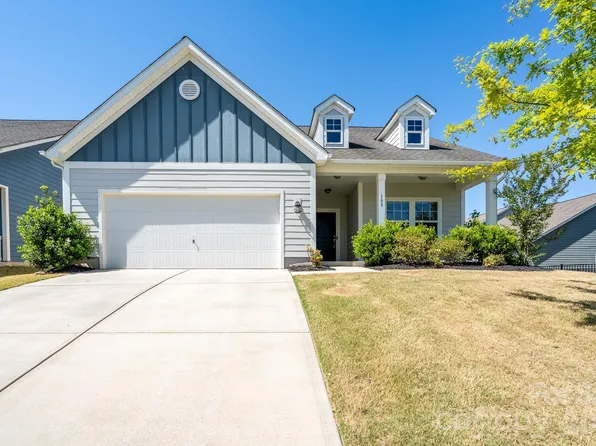 108 Jana Dr, Statesville, NC 28677