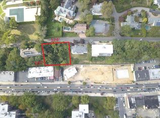 114 Flagg Pl, Staten Island, NY 10304