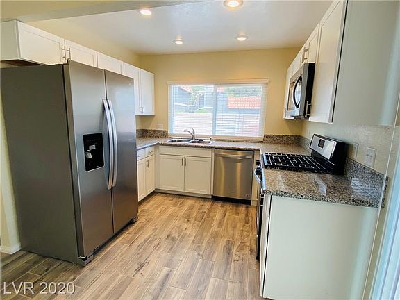 5th image of 6322 W Foothill Blvd