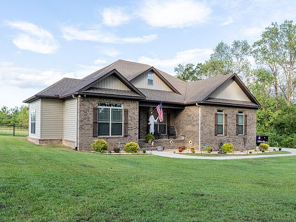 4th image of 1051 Skipper Rd