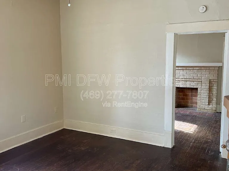 219 S Montreal Ave — Photo 9