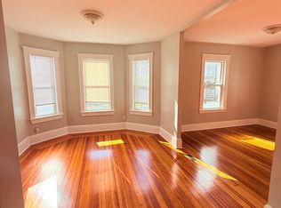 15 Waldo Ave #1, Somerville, MA 02143