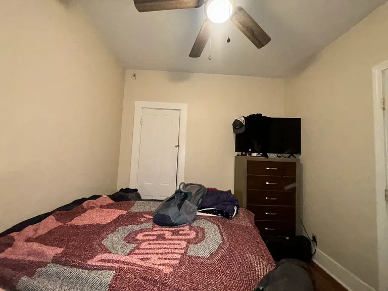 161 High St S #1 — Photo 9