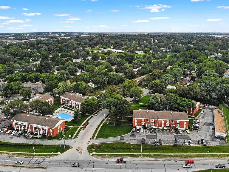 Westwood Apartments — Photo 12