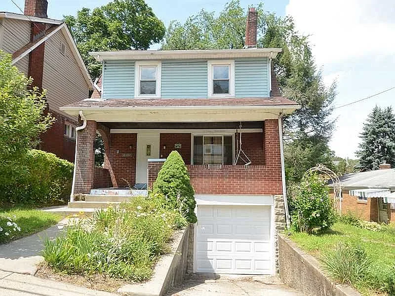 3068 Eastmont Ave photo 1