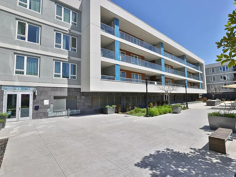 5925 Charlotte Dr #204 — Photo 24