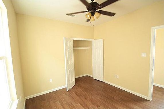 Second befroom or office with great natural light and private closet