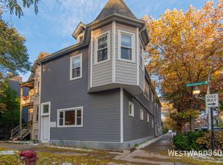 3301 N Lakewood Ave APT 1F, Chicago, IL 60657